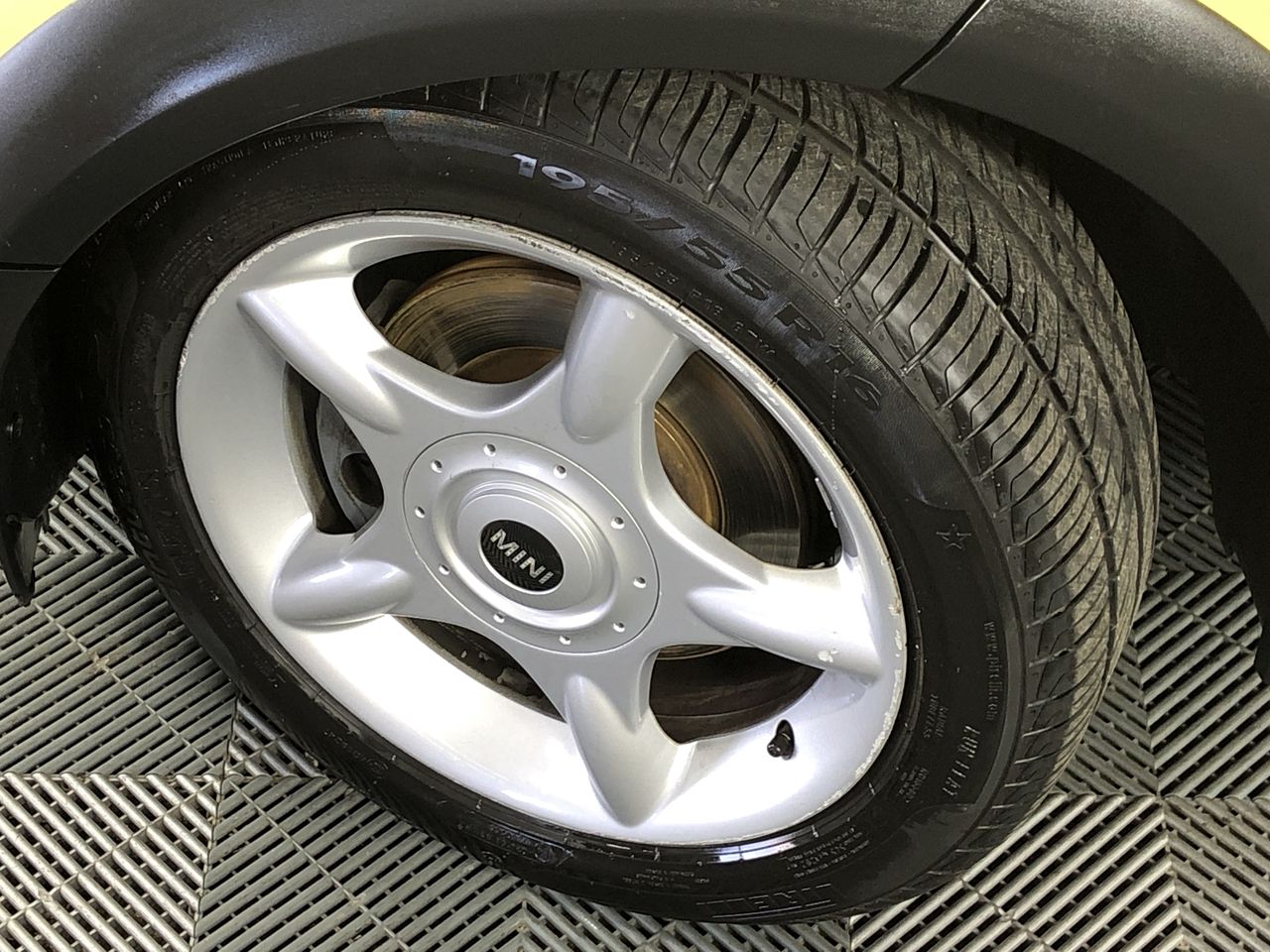 18ct Heavy Yellow Gold Plated 7 Ring Lucky Charm Necklace