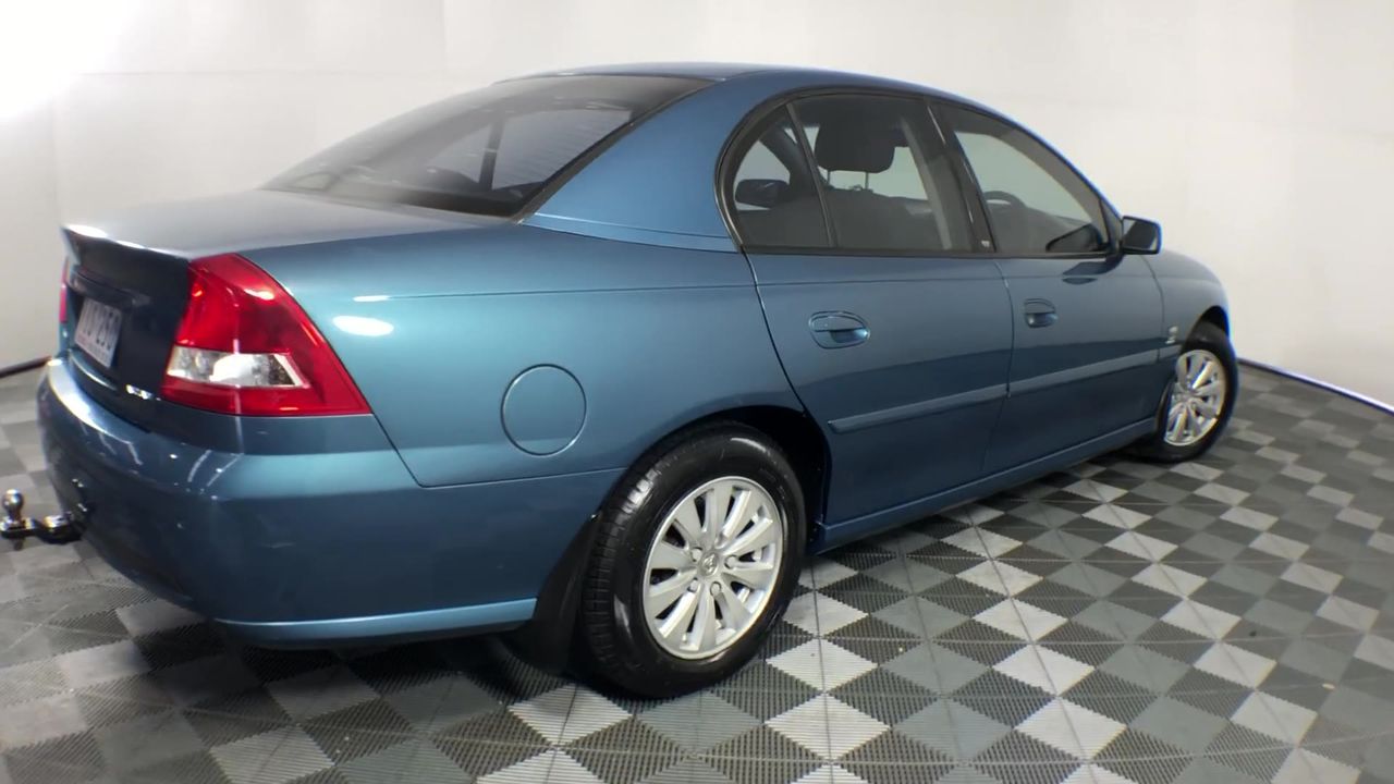 14.64ct Oval Facet Cut Bi-Colour Ametrine Gemstone - 1Pc