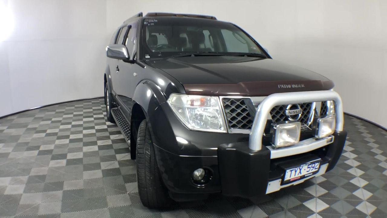 Australia: 2012 Two Dollars QEII Remembrance $2