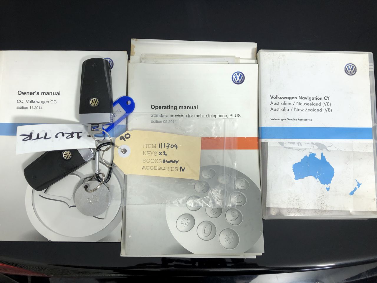 3.00ct 3 Stones Round Treated Black Dia. Ring 18K White Gold