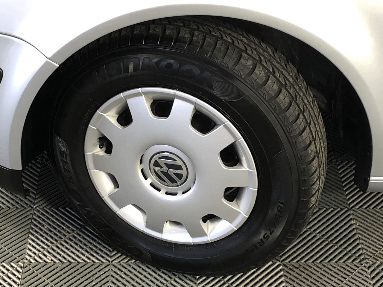 2003 Holden Calais VY Automatic Sedan 73,127 kms