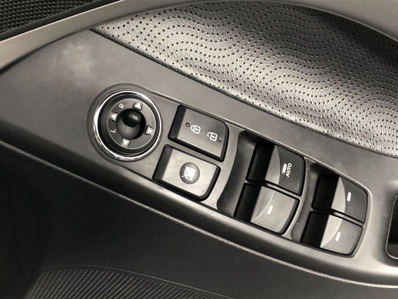 2014 Nissan Pulsar ST C12 CVT Hatchback