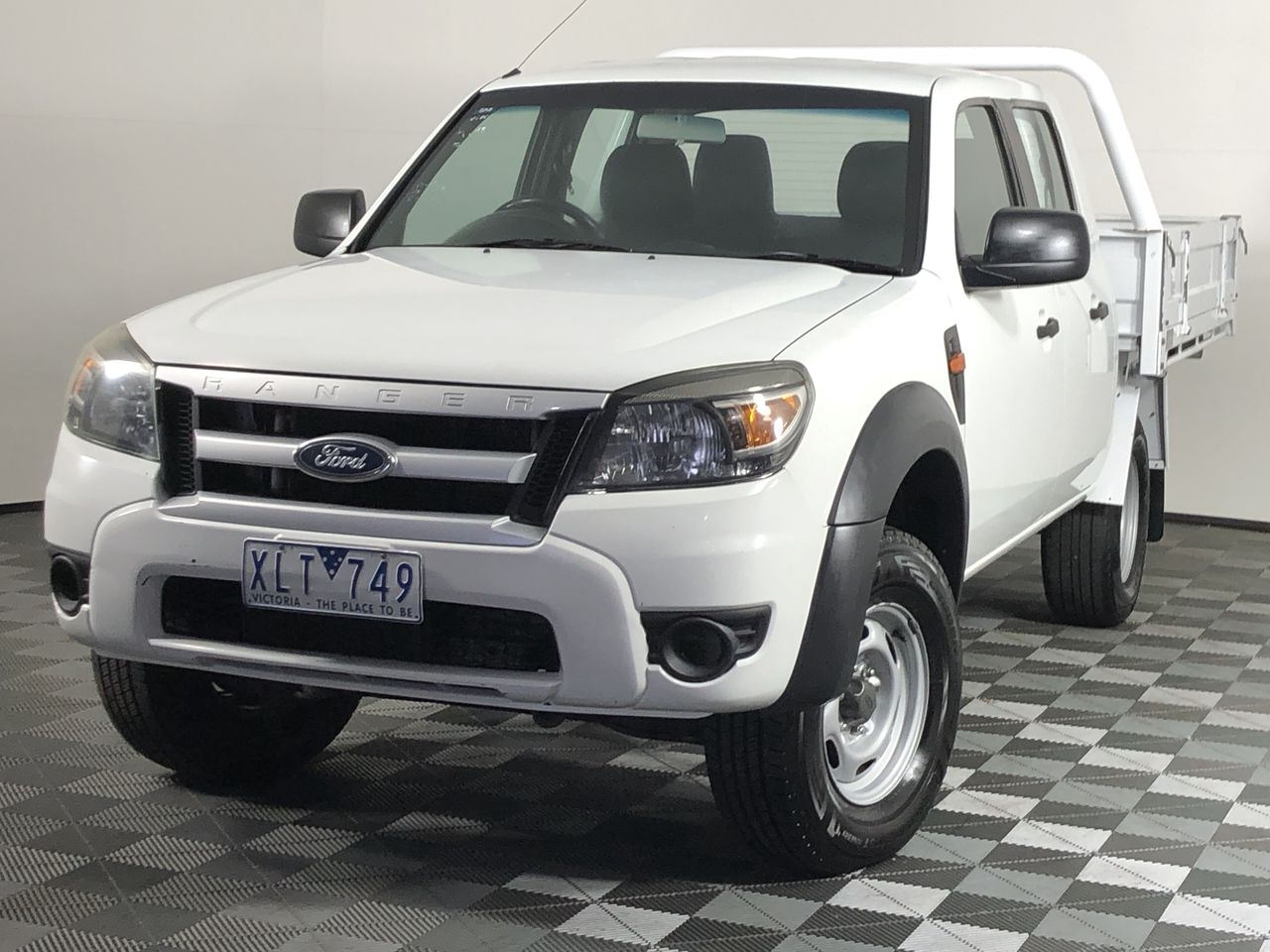 Wolf Blass Red Label Shiraz (6x 750mL), SEA.