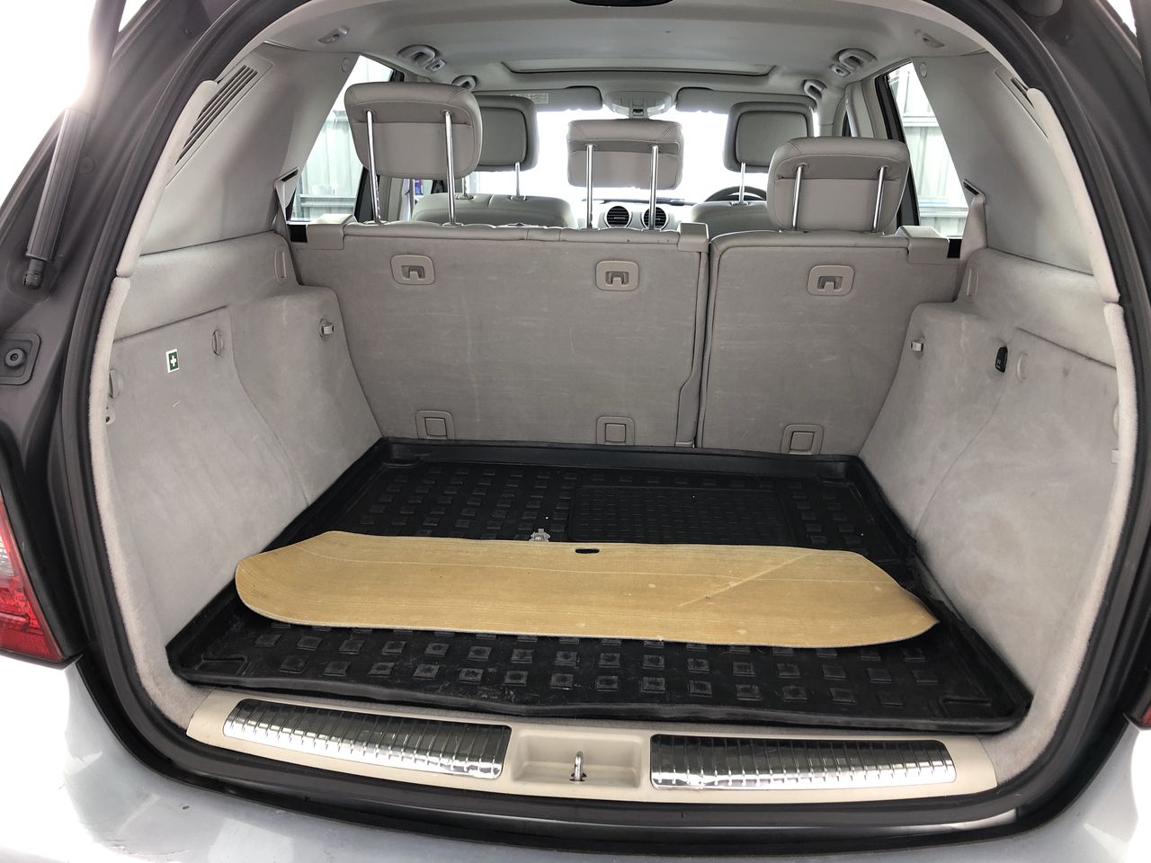 Pierre Delize Blanc De Blancs Brut NV (6x 750mL), France.