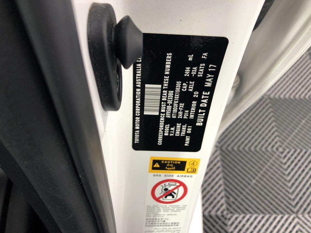 De Bortoli `Sacred Hill` Sparkling Brut NV (6x 750mL), Riverina, NSW.