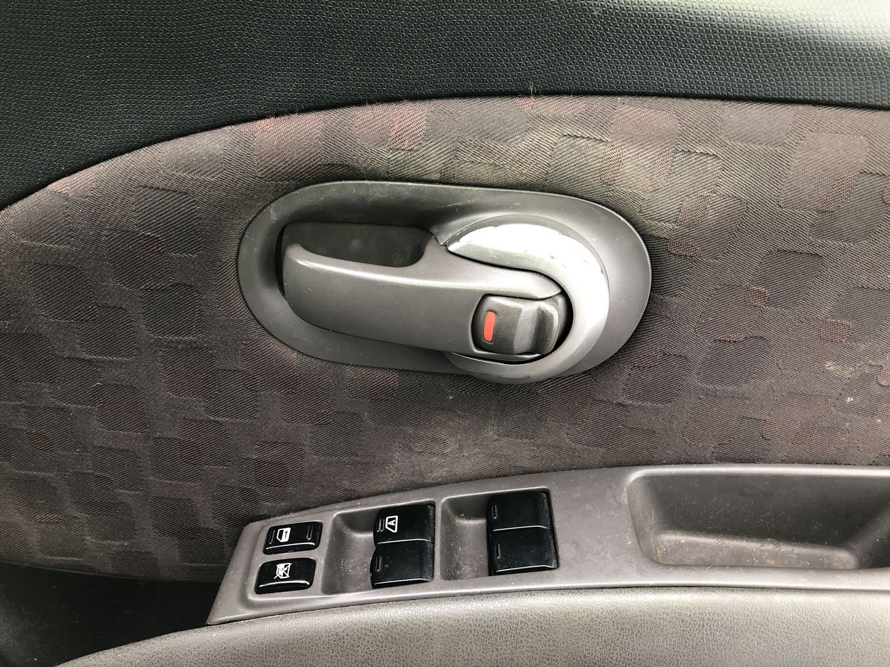 Night Merchant Gin Grapefruit And Soda Cans (24x 250mL) NSW