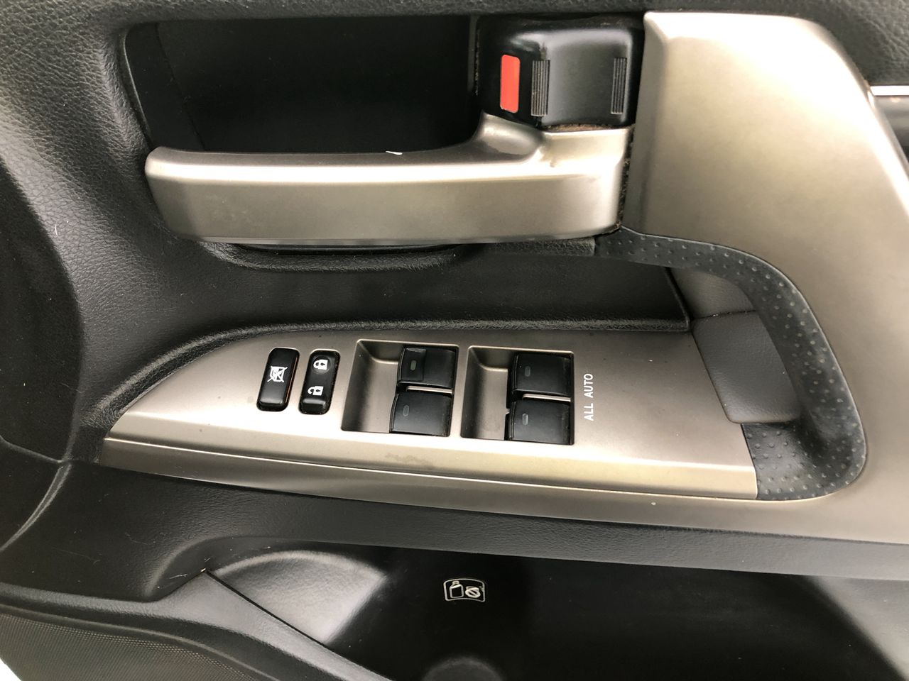 2012 Toyota Hilux 4X2 WORKMATE TGN16R Automatic Dual Cab