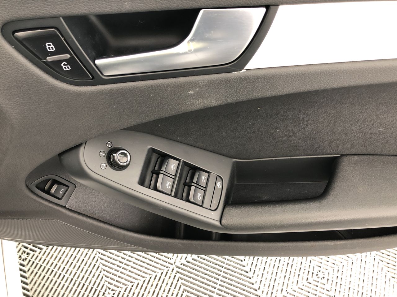 Elefante `El Valiente` Organic Tempranillo 2023 (6x 750mL) Coonawarra