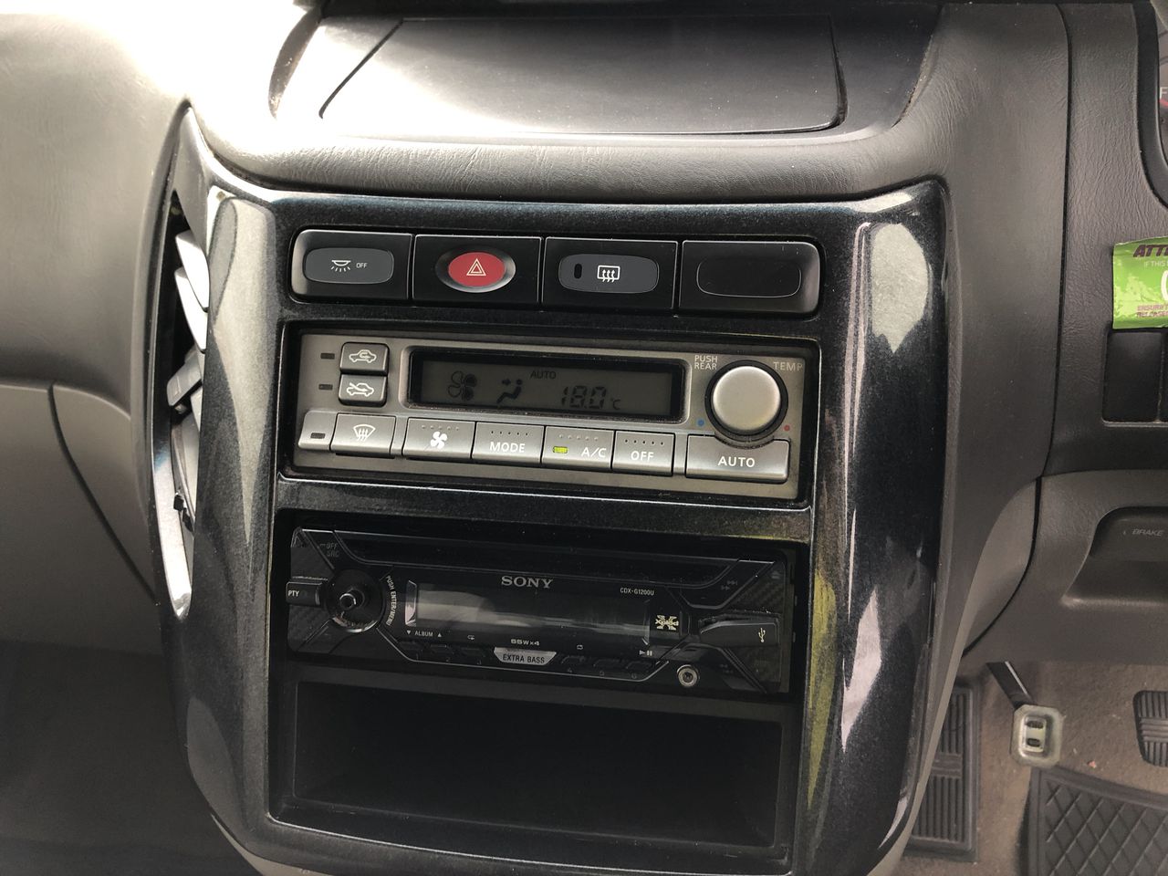 Ponte Prosecco DOC NV (6x 750mL). Italy