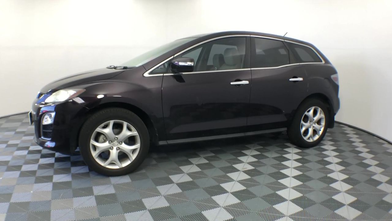 CUISINART Griddler and Deep Pan 5-in-1 Grill, Silver, 46604. NB: MInor use