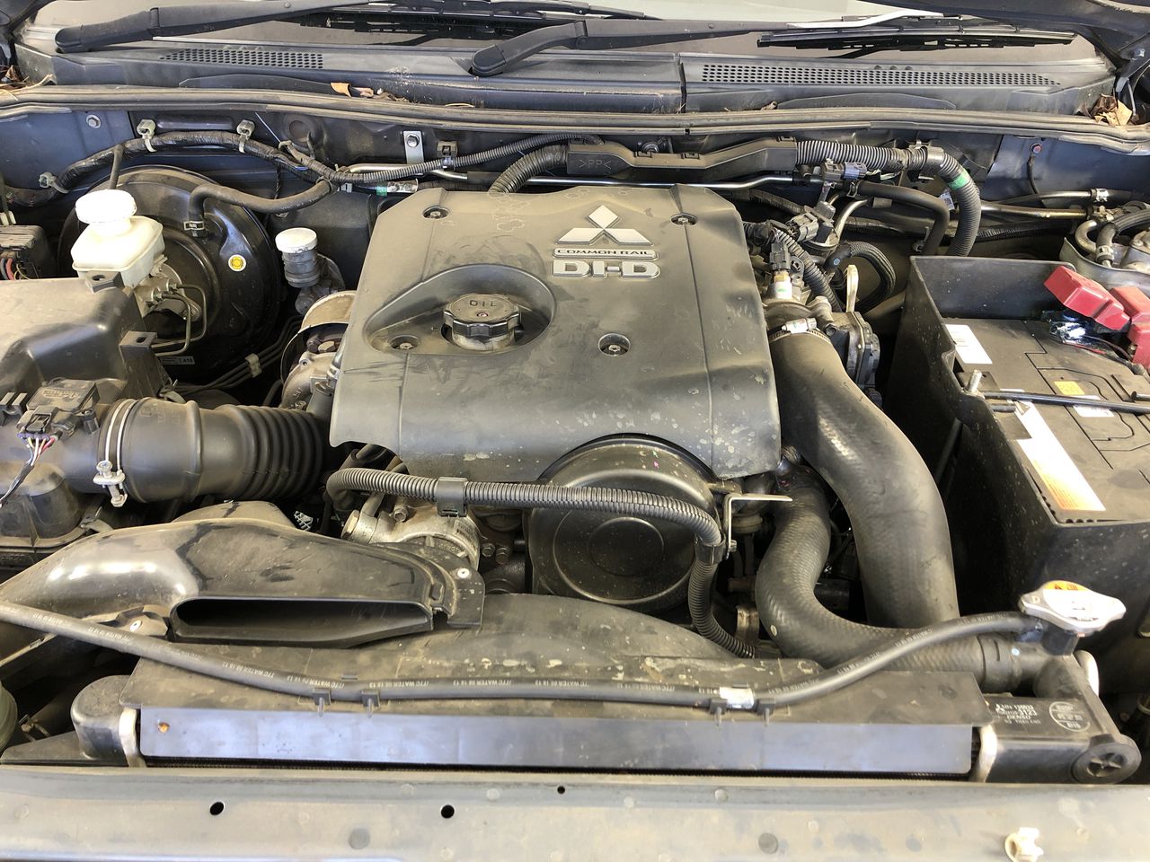 BREVILLE The Smart Air Viral Protect Night Glow Purifier, LAP168WHT. NB: Mi