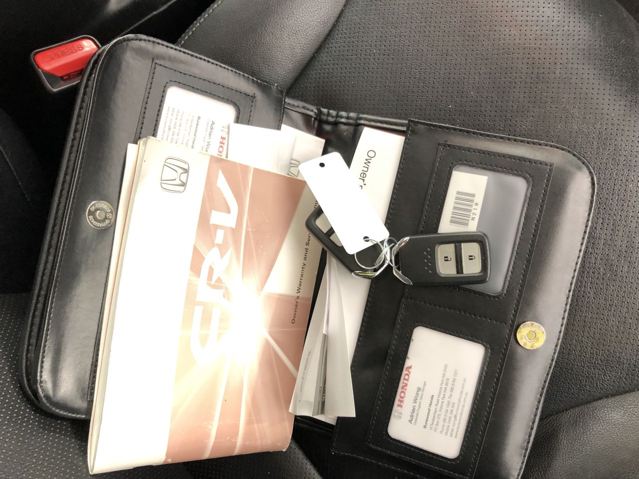 USAOPOLY  Tapple Board Game, 2-10 Players, 30 Mins, Ages 8+.