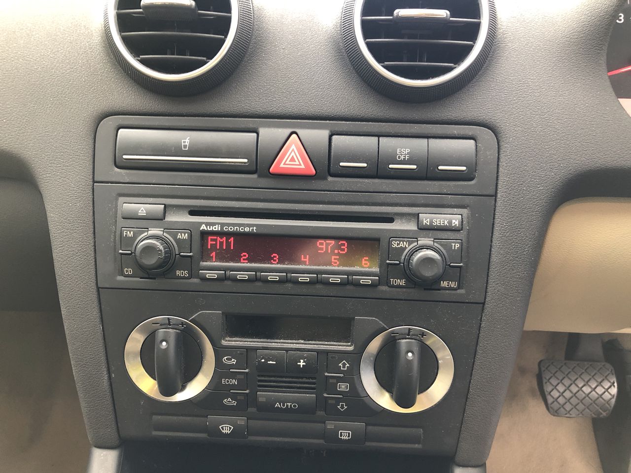 RUSSELL HOBBS Colours Plus Grey Kettle, RHK2041STG, 1.7l Capacity, Perfect