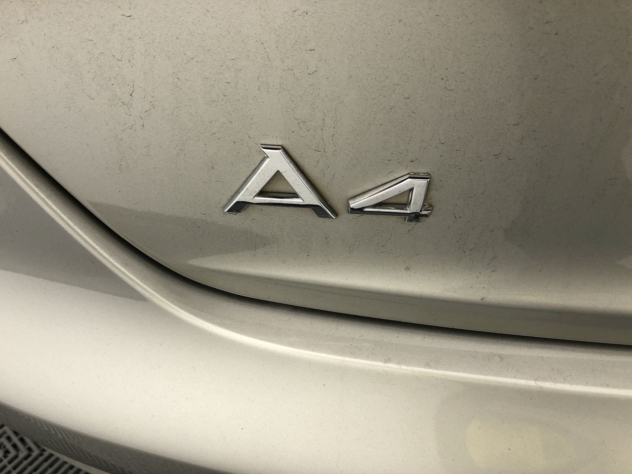 DYSON V8 Origin Extra Cordless Vacuum Cleaner, Blue. NB: Has been used, Not