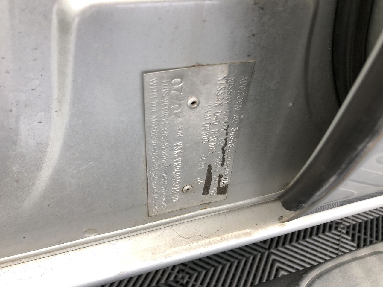 <B>Truck Fuel Tank And Toolbox</B>