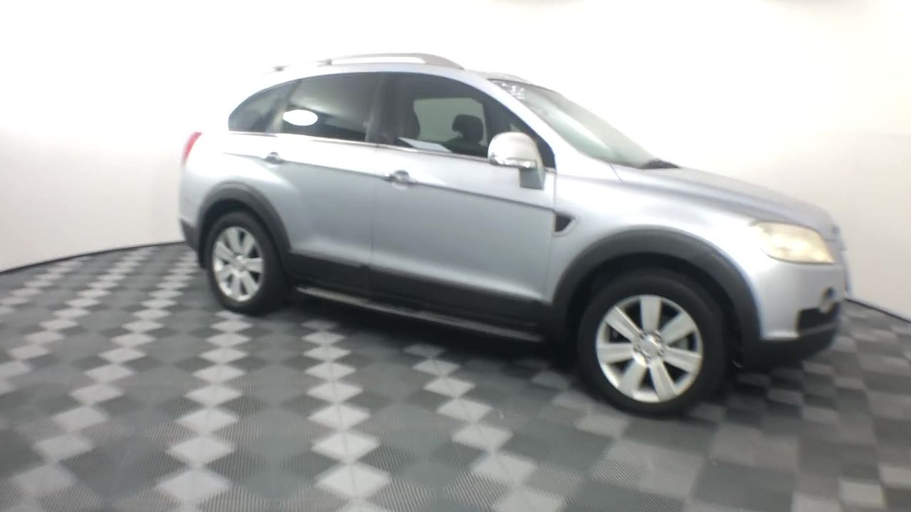 <p>Crown CG25P-3 Counterbalance Forklift</p>