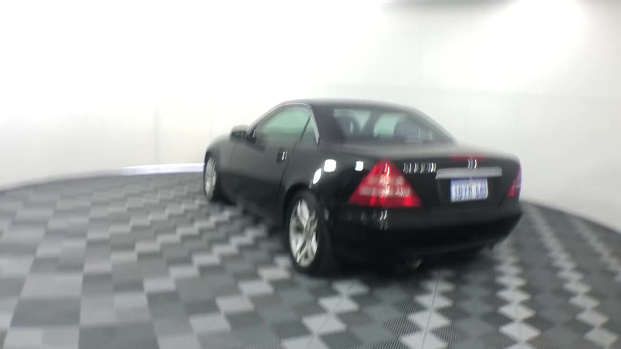 60pk POISE Extra Plus Pads. NB: Not in original outer box.