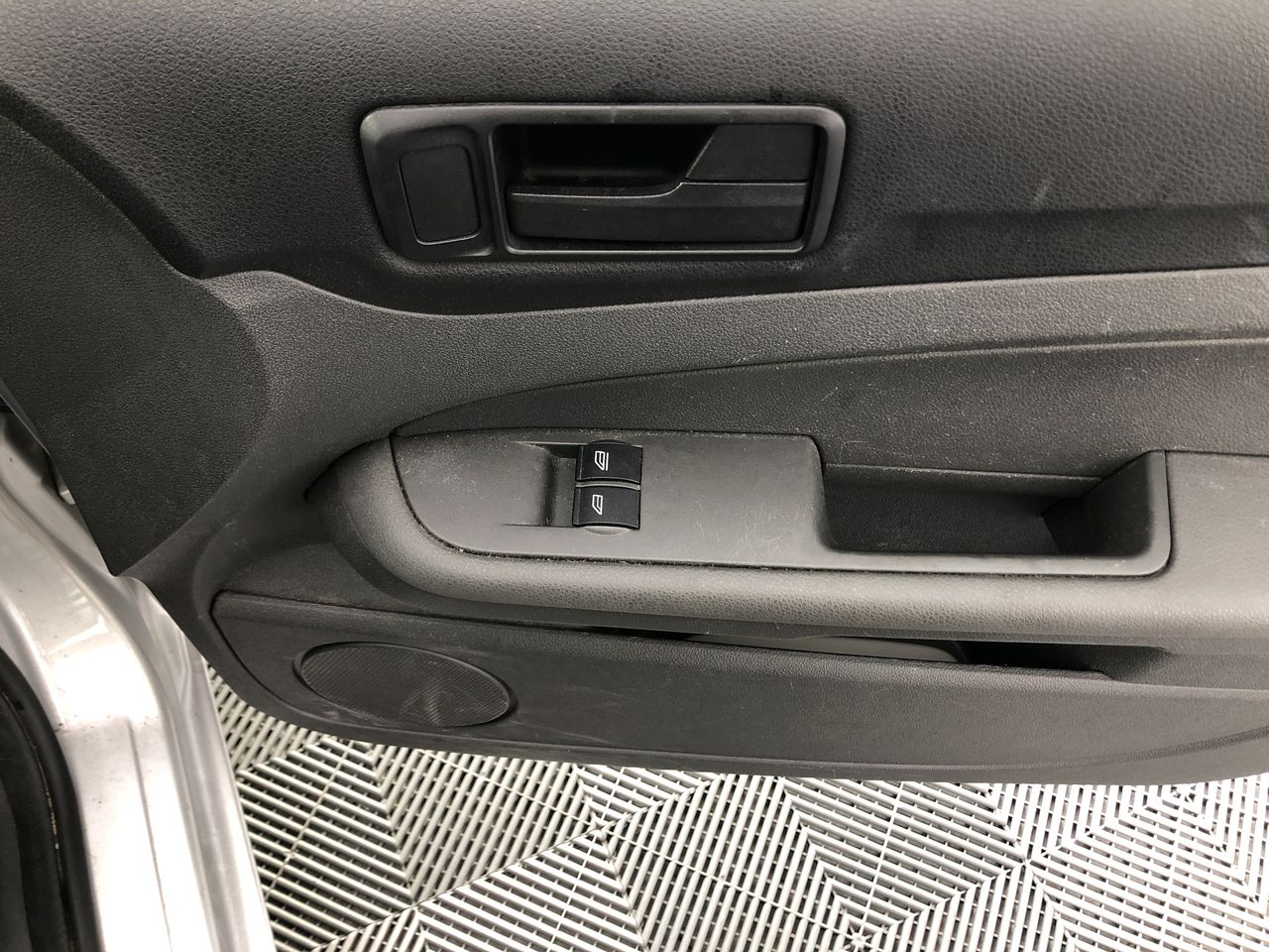 Fishbone Blue Chardonnay 2023 (6x 750mL) Geographe