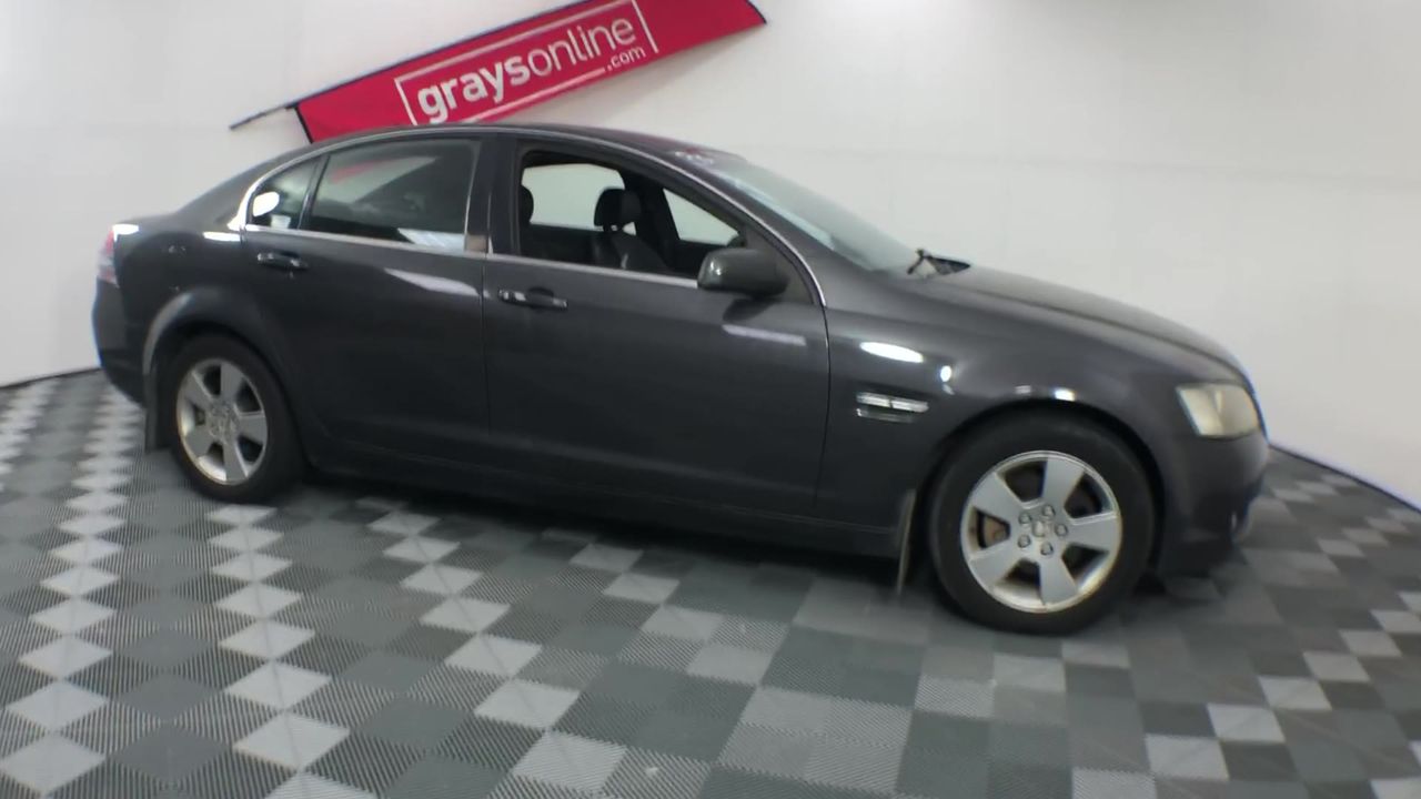 Vial full of Gold Leaf/Flake