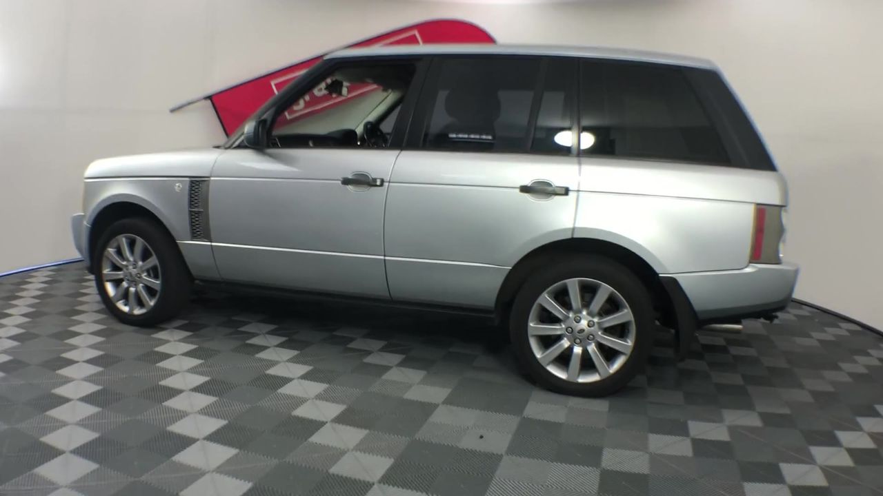 0.08 Carat White 4 round diamonds