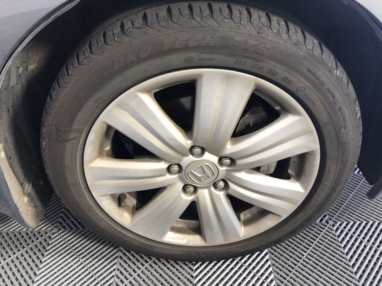 9K WH GLD 0.15CT HI I1 DIAMOND BRACELETUE TOPAZ RI