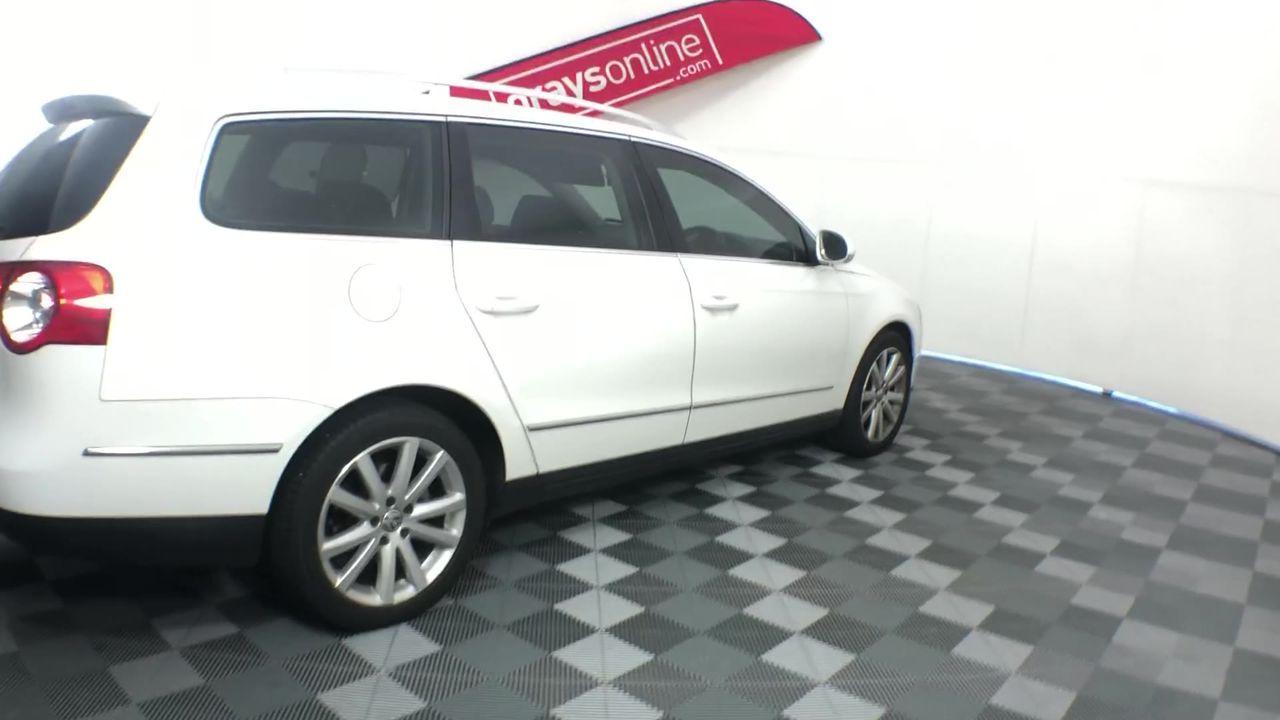 Elegant 18K Yellow Gold plated Simulated Diamond Necklace