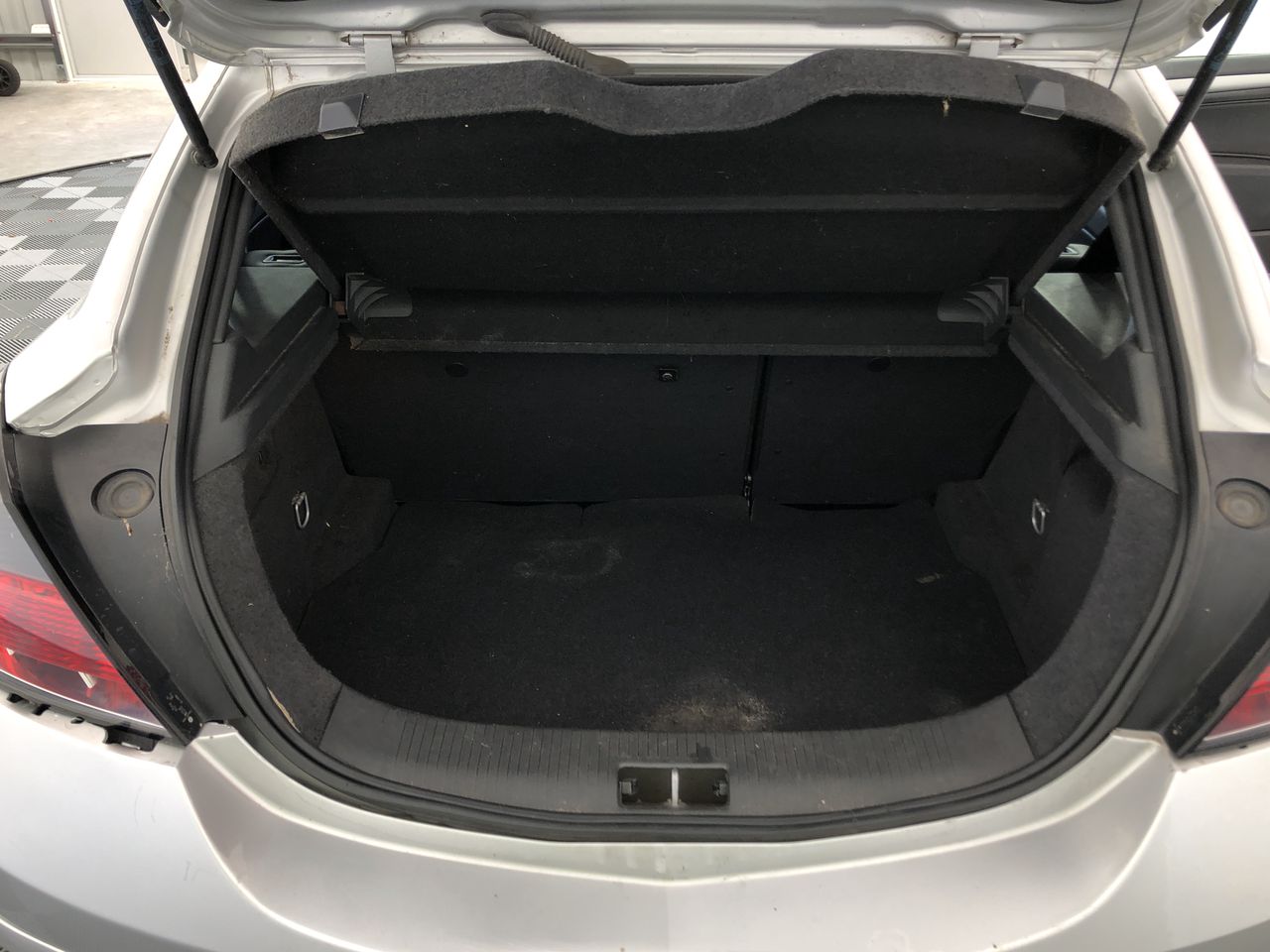 HP SPECTRE X360 13 Laptop I7-8550U 16GBRAM 128GB Silver