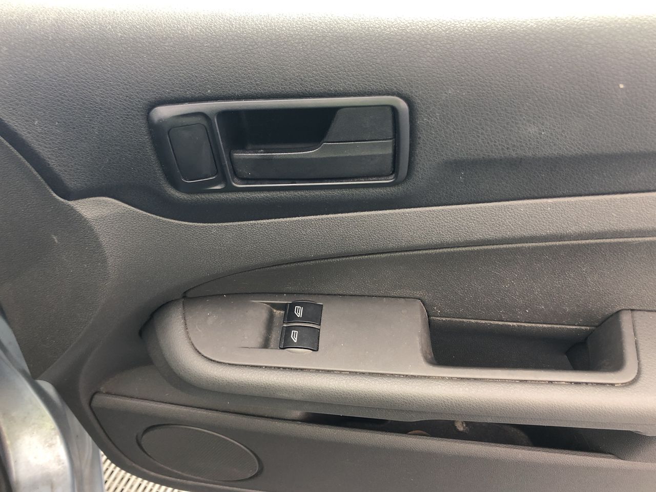 <p>2004 Mitsubishi  Fighter FK600 4 x 2 Tipper Truck</p>