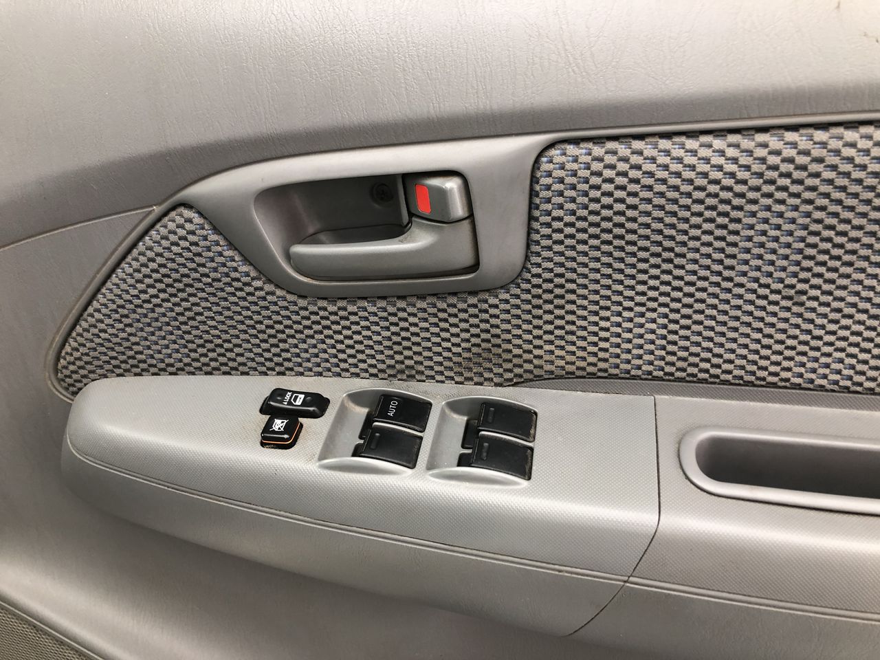 1951 Australia Pre decimal Silver Florin Scarce