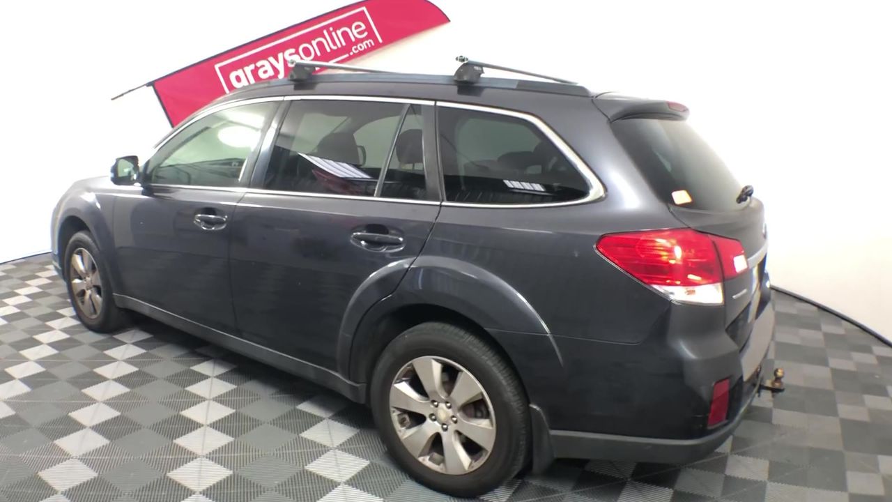 6 x Flexi Conveyor Augers In Varying Configurations And Lengths