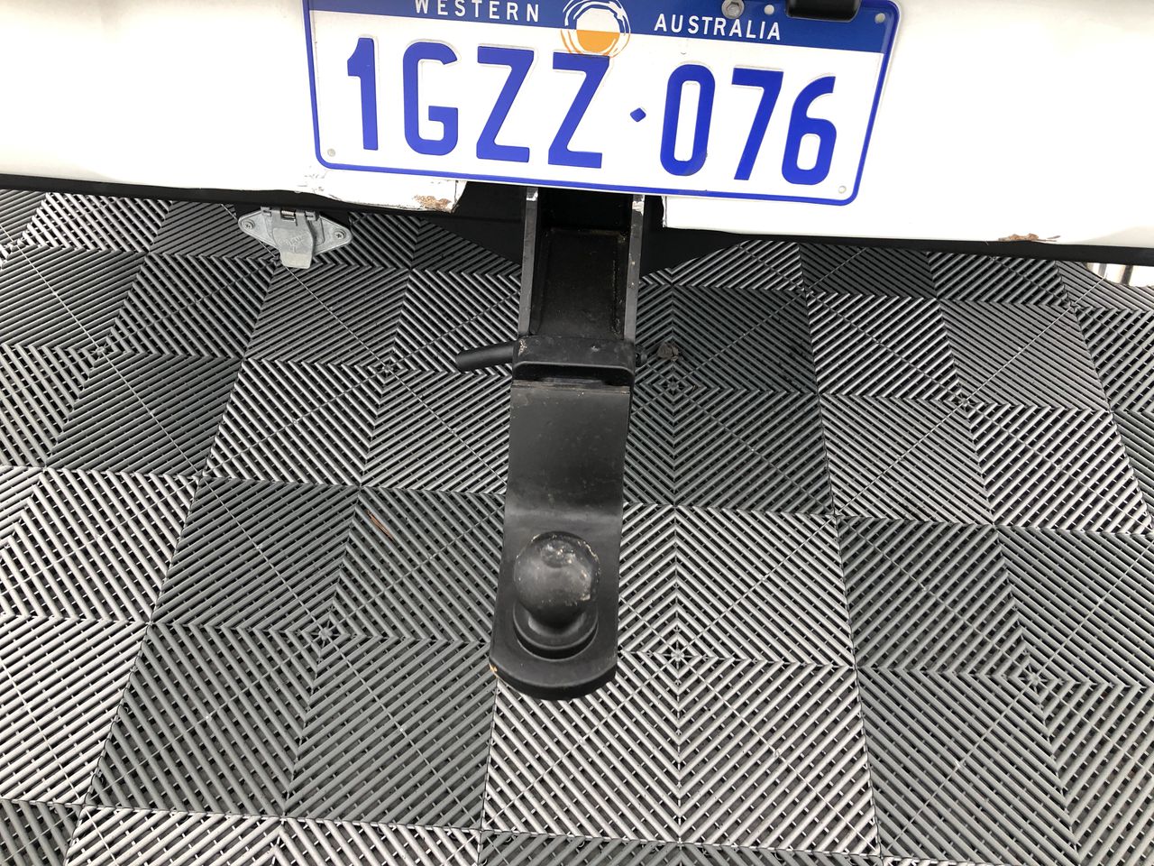 JOSEPH JOSEPH Extend Expandable Dish Drainer Rack with Removable Cutlery Ho