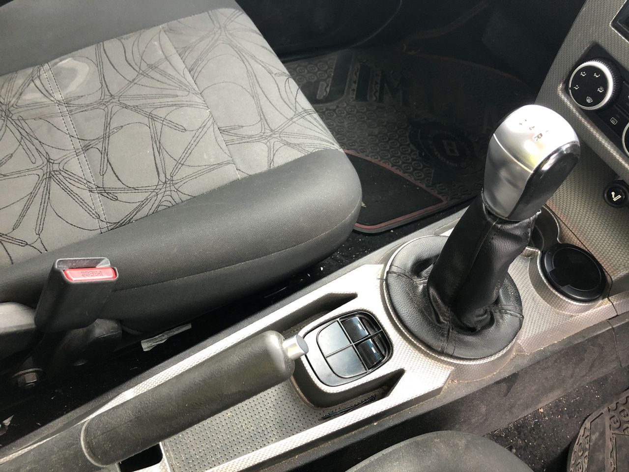 FISHER PRICE Laugh & Learn Mix & Learn Music Table. NB: Has Been Used, No S