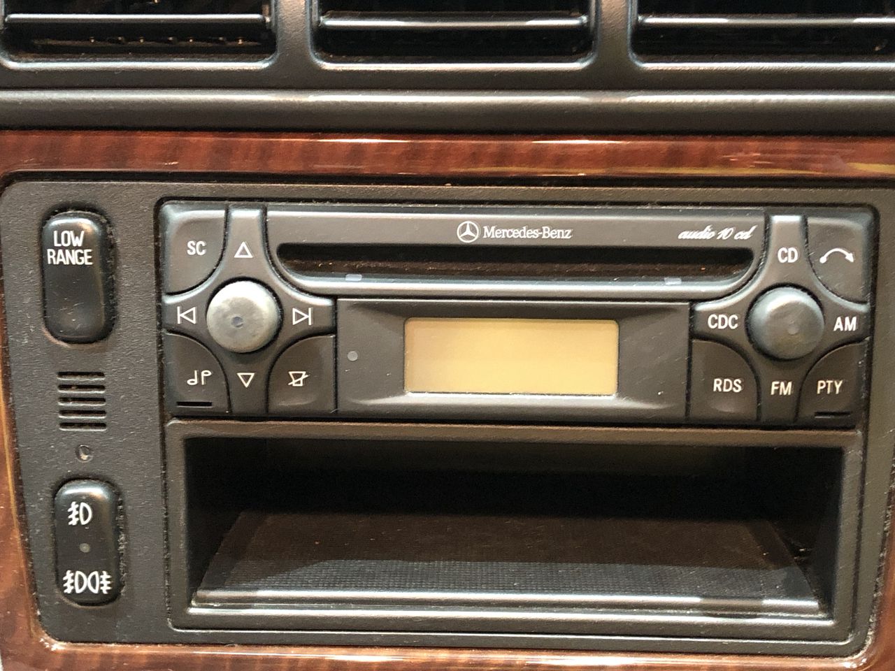 Peter Lehmann Cellar Archives Shiraz 2016 (6x 750mL), Barossa.