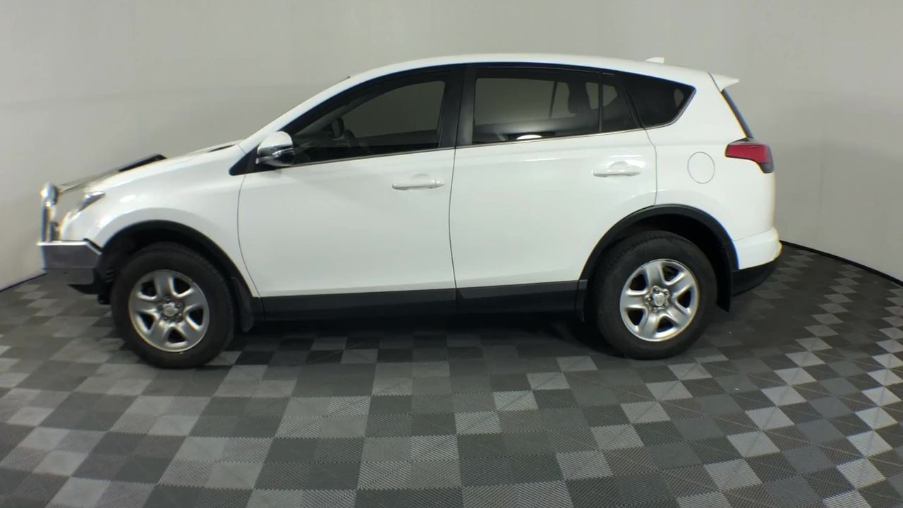 Yellowtail Chardonnay (6 x 750mL), SE, AUS.