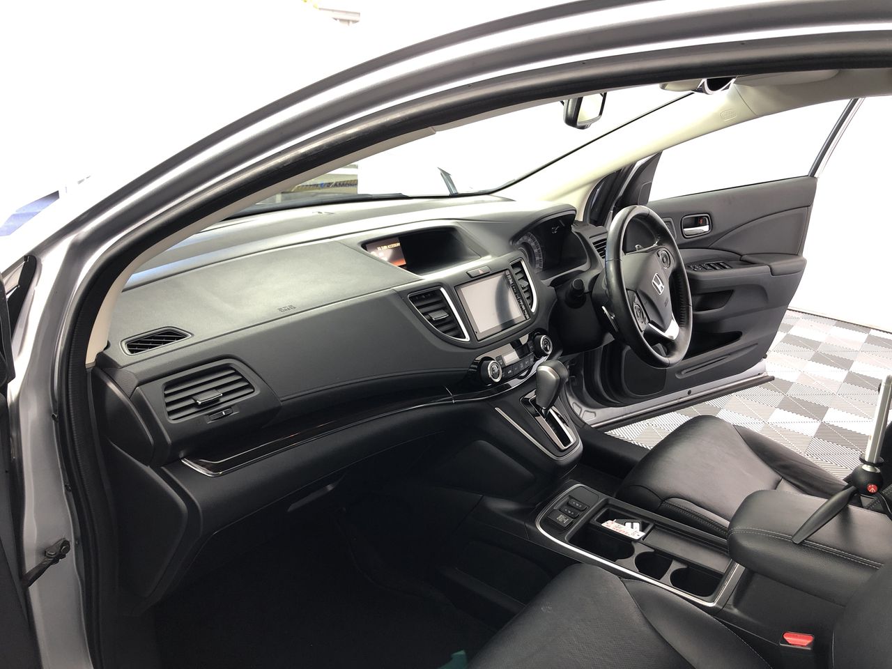 Jules Roy Chardonnay 2023 (6x 750mL), France.