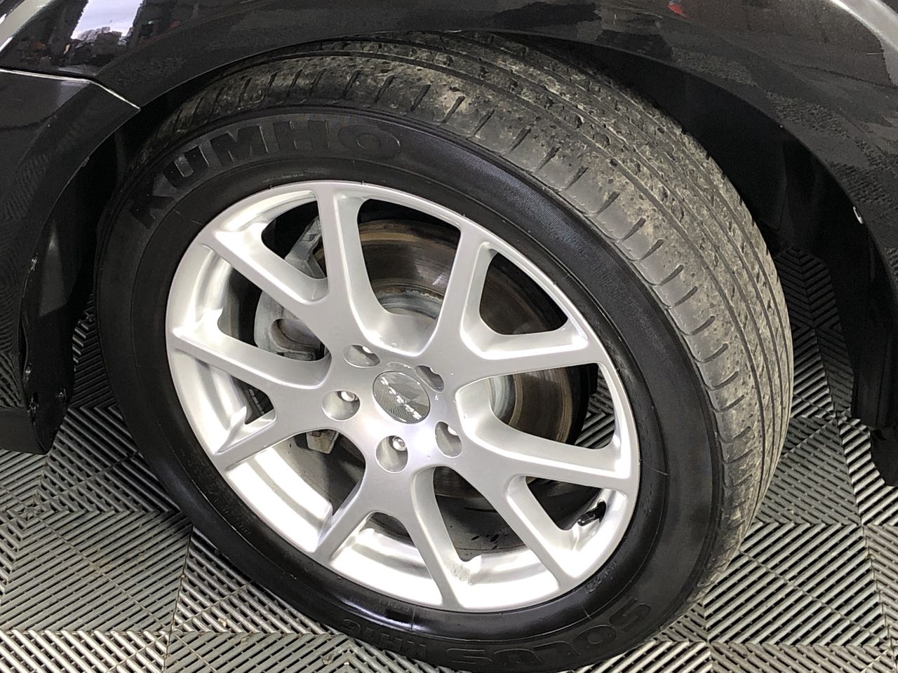 Lindeman's Bin 85 Pinot Grigio (6x 750mL). SEA.