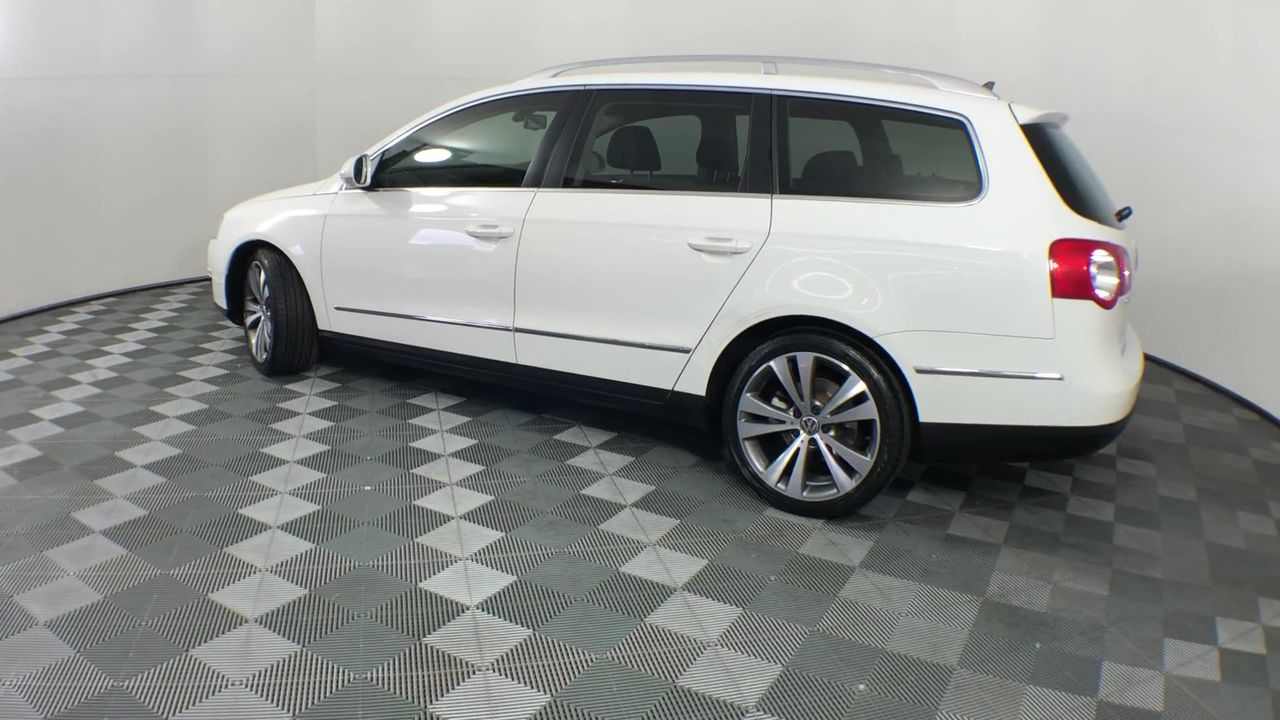 Jules Roy Chardonnay 2023 (6x 750mL), France.