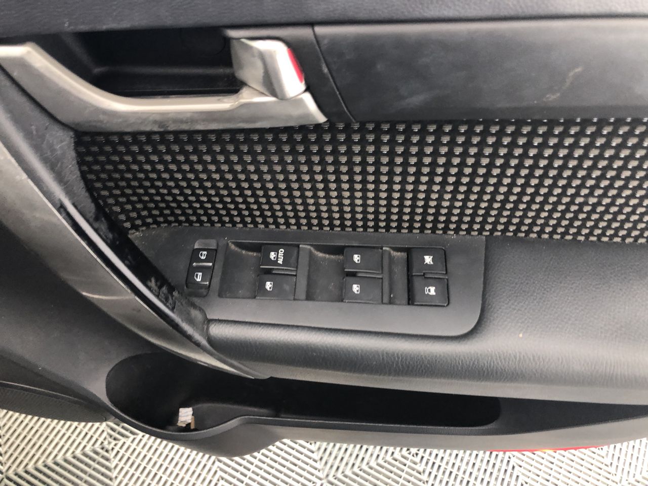 Duchesse De Paris Rosé Brut NV (6x 750mL), France.