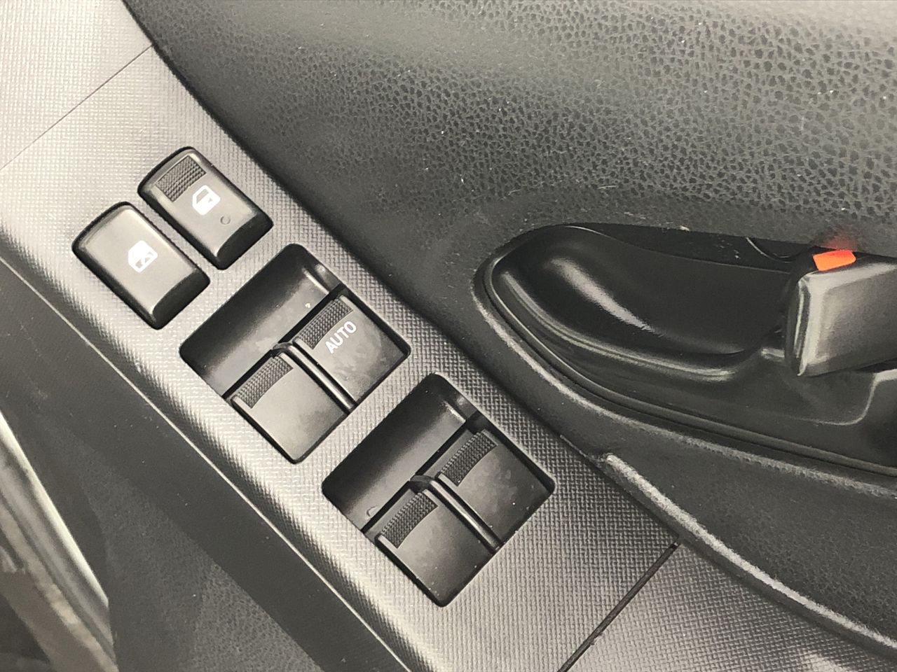 McGuigan Signature Chardonnay 2022 (6x 750mL) SEA