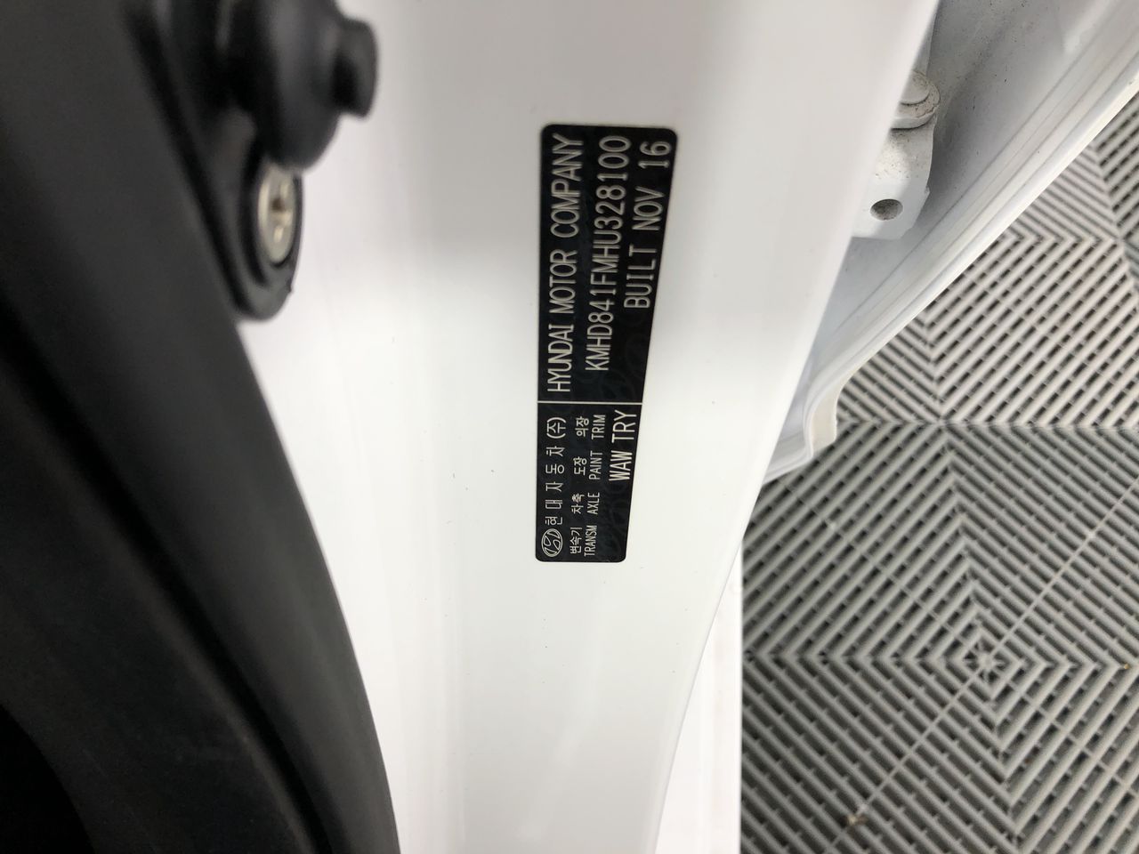 Helen & Joey Estate Cleanskin Cabernet Merlot 2019 (6x 750mL) VIC