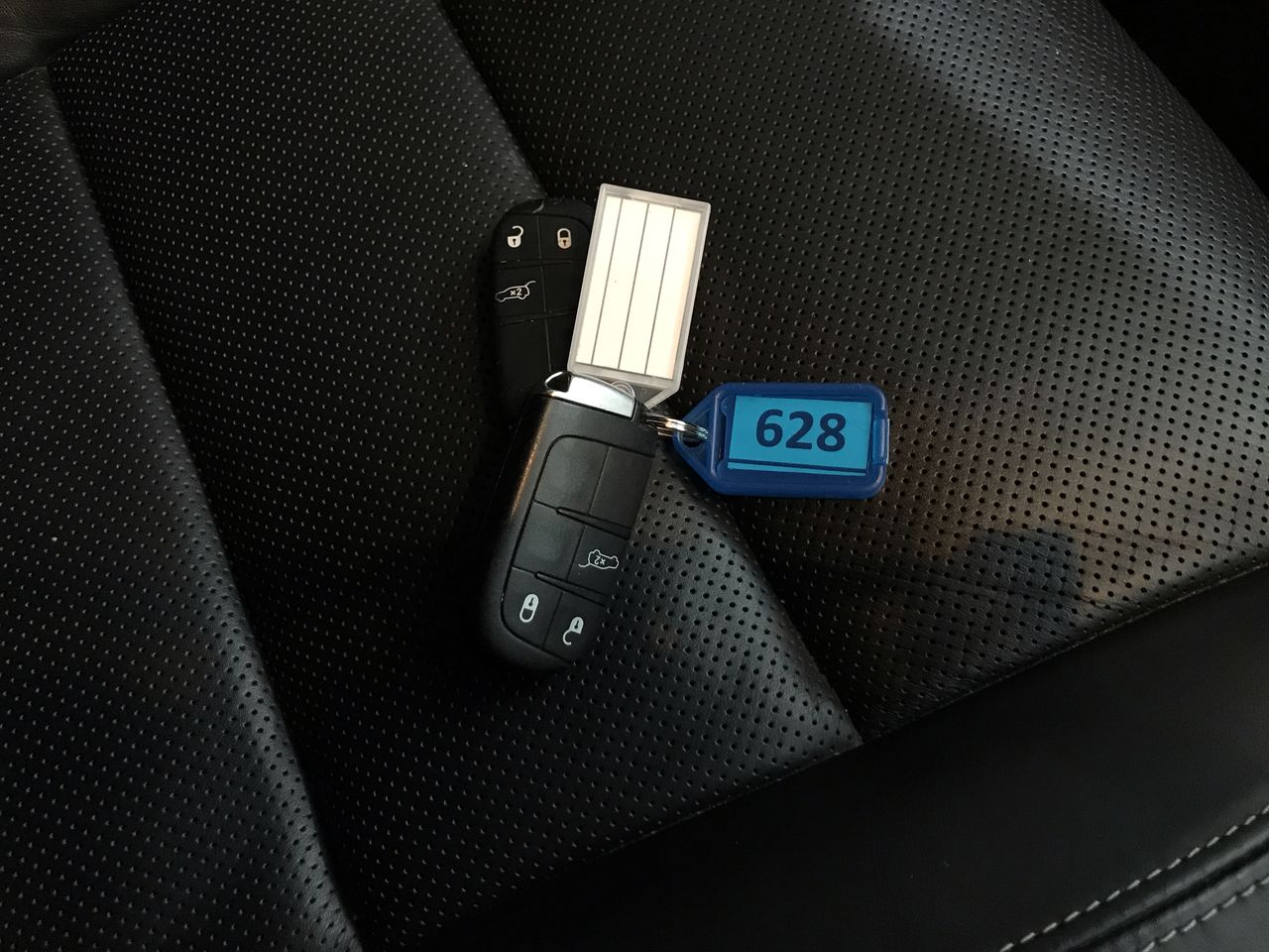 Howlin Gale Wines Category 5 Cabernet Sauvignon 2017 (6x 750mL) SA