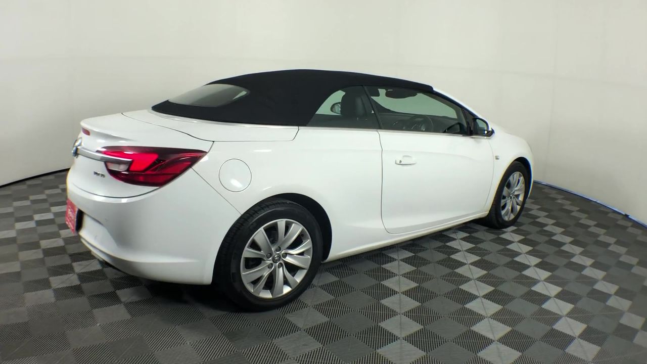 1 OZ 2011 Koala/Australia Coin Finished in 999 Fine Silver in Capsule