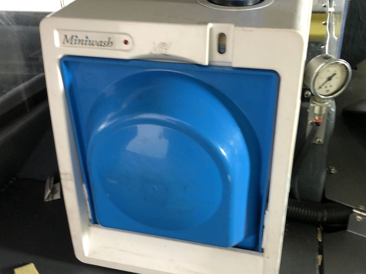 2 Carat round 2 white diamond each CVD Uncertified