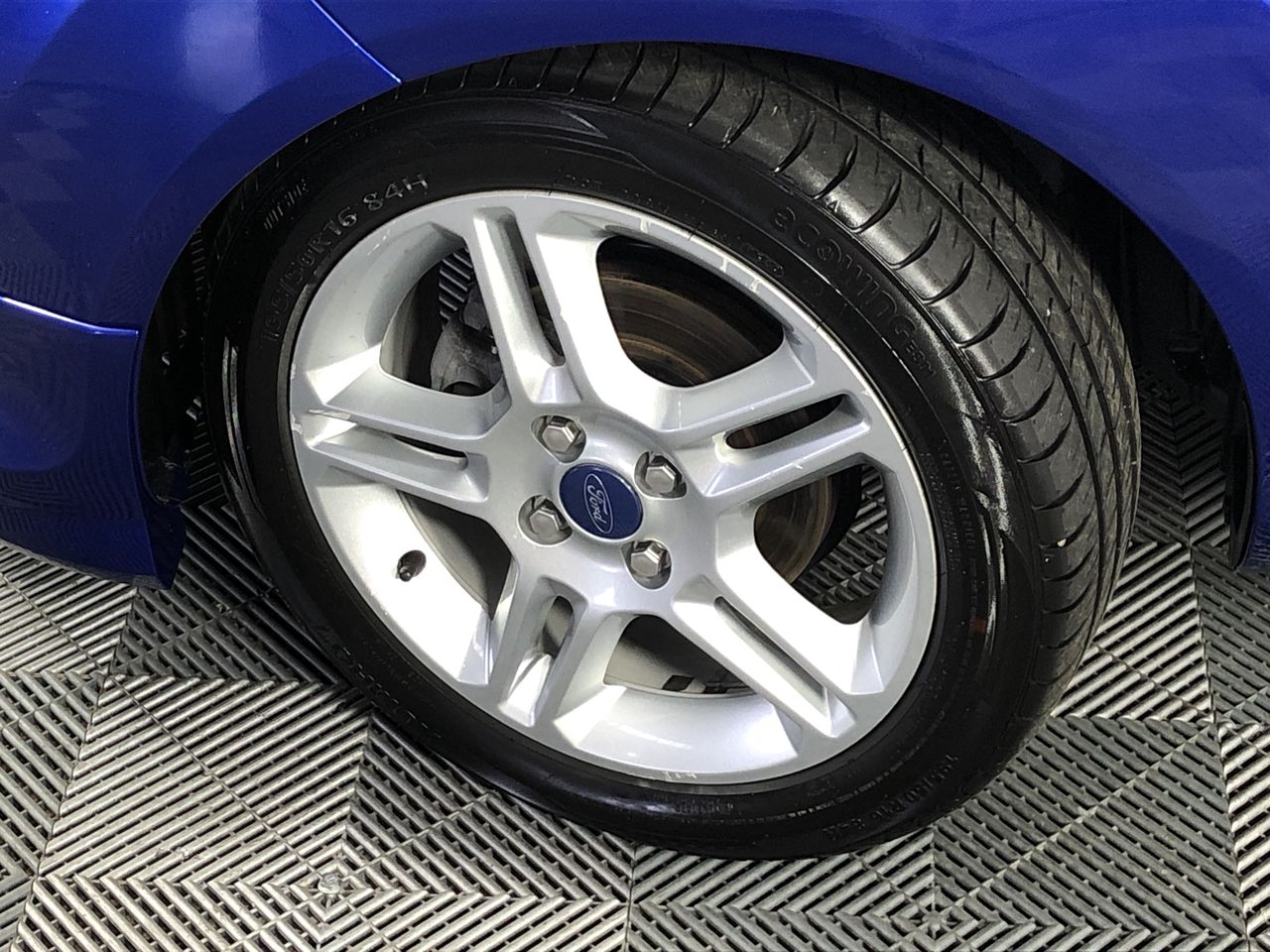 2 x SENSH Adjustable Wrenches. Sizes: 250mmm & 300mm.