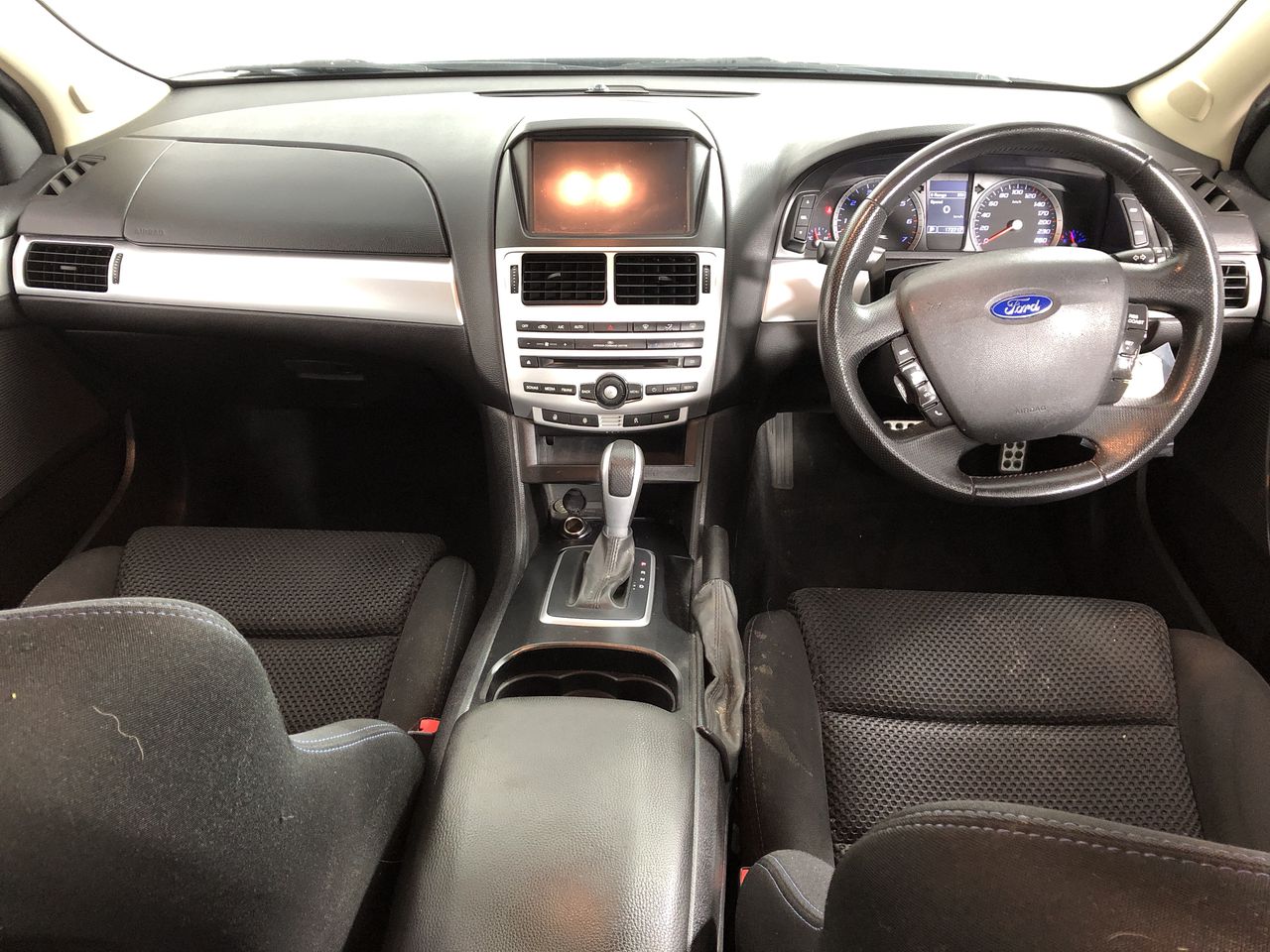 Pair of 6kg (2 x 3kg) Hex Dumbbells Set, Black.