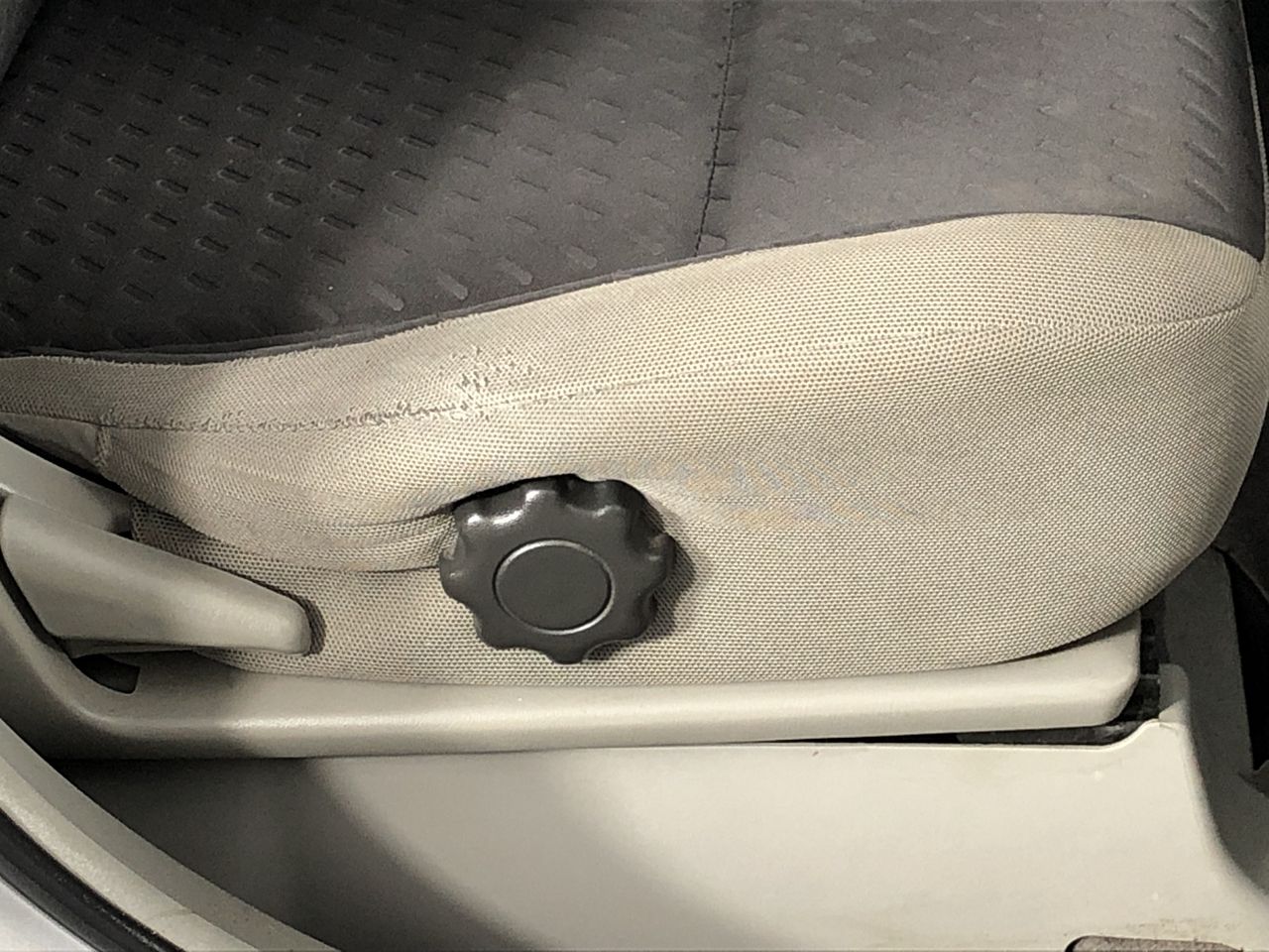 WAHL Haircutting Home Kit 30 Pieces, 3026404. N.B: Damaged packaging.