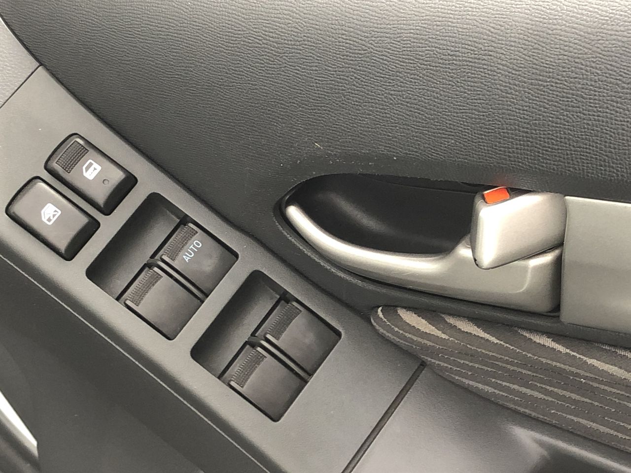 2 x HOTEL GRAND Reversible Cooling Pillow.