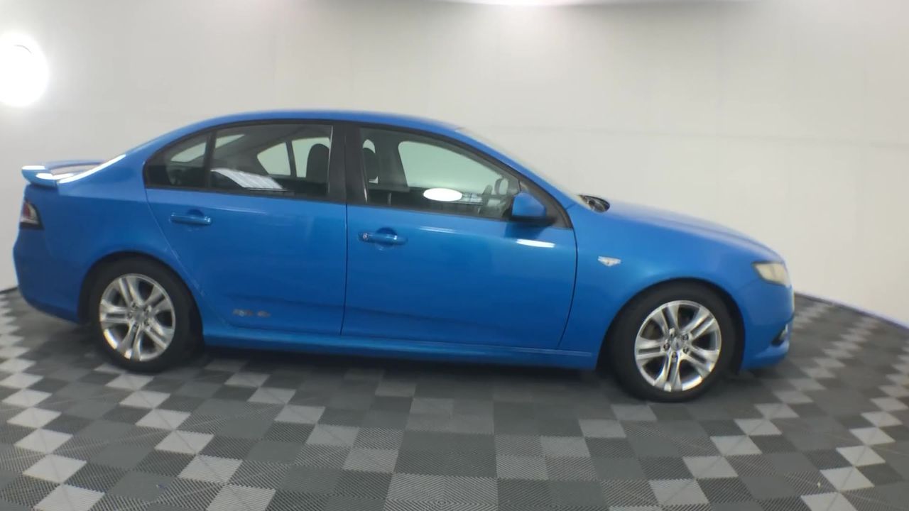 2 x GLAD Foil Heavy Duty, 150m x 30cm. N.B. Damaged packaging.