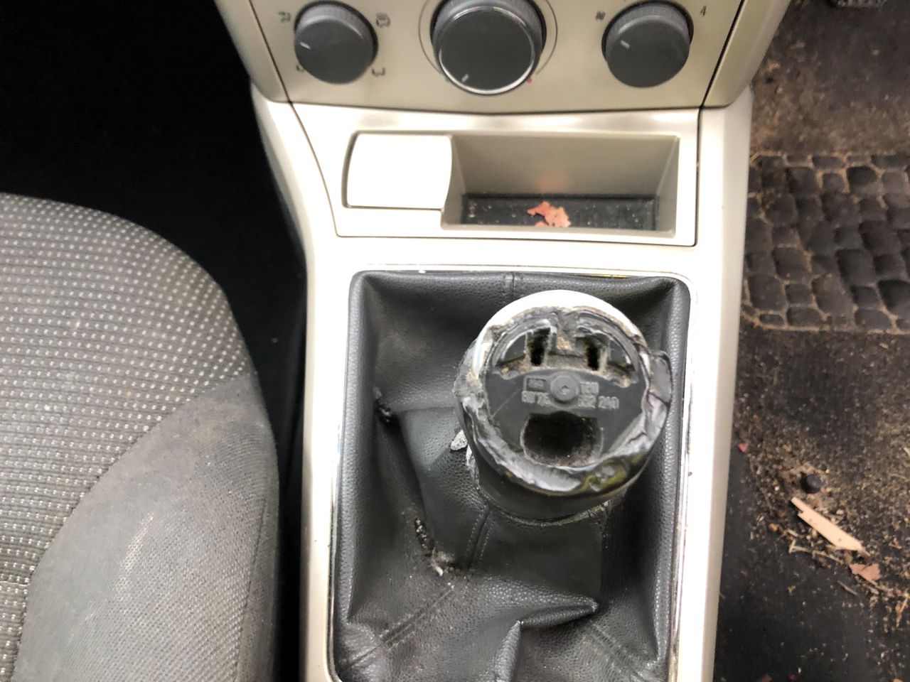 2 x MILENO Robe Hook.