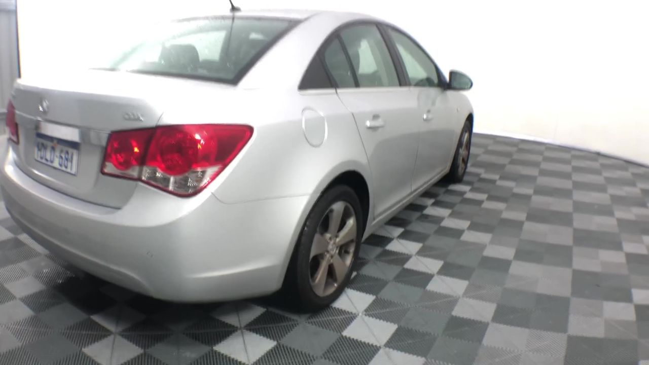 RIP CURL Men's Medina Script Short Sleeve Shirt, Size XL, White / Navy. RRP